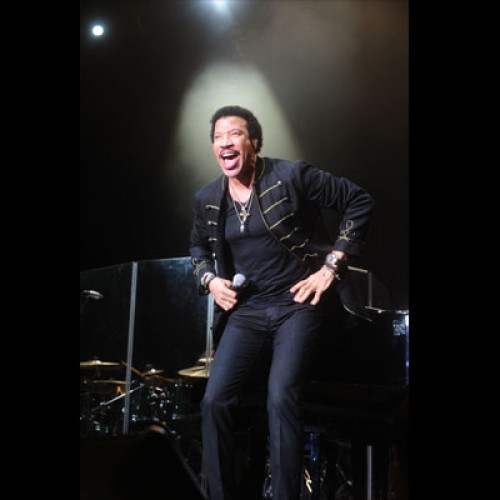 Lionel Richie “All The Hits All Night Long”
